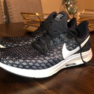 Women’s Nike zoom Pegasus 35